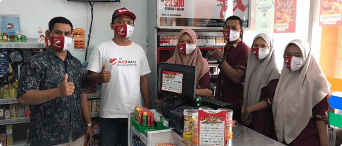 Memilih karyawan minimarket